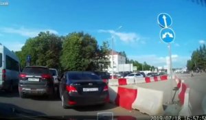 Un road rage russe éclate dans un embouteillage