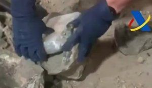 La police trouve 800 kg de cocaïne dans de fausses pierres