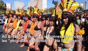 Brésil: des femmes indigènes contre "les politiques génocidaires" de Bolsonaro