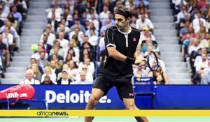 US Open : Federer à terre, Serena en demi-finales