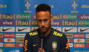 Brésil - Neymar : "Je me sens heureux et à l'aise au PSG"