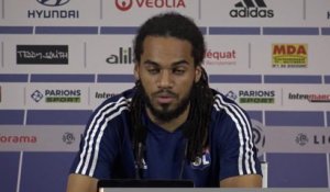 OL - Denayer sur Garcia : "Un coach qui apporte son propre style"