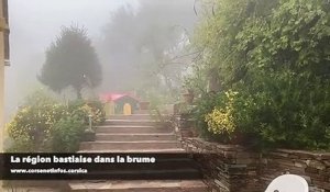 La région bastiaise dans la brume