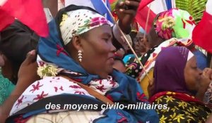 Macron promet "la sécurité" à Mayotte inquiète de l'immigration clandestine