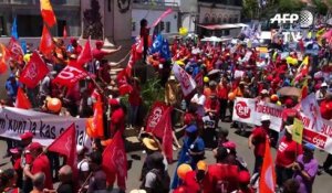 Manifestation à La Réunion en marge de la visite d'Emmanuel Macron