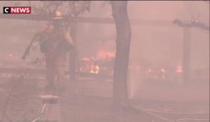Menacées par les flammes, 180.000 personnes sommées d'évacuer en Californie