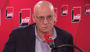 James Ellroy sur le Nobel de littérature : "Je le veux, je l'attends ! (...) Mais ces connards de Suédois l'ont déjà donné à Bob Dylan, ce petit mec aux cheveux gras. Ils auraient du le donner à Philip Roth. Comme ils l'ont raté, ça doit me revenir !"