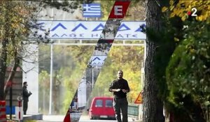 Jihadistes étrangers : la photo d'un Américain coincé à la frontière gréco-turque fait le tour du monde