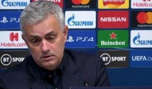 Groupe B - Mourinho : "Je devais jouer un rôle"