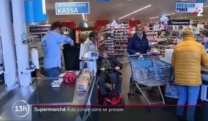 Pays-Bas : des caisses de supermarché destinées aux consommateurs qui ont le temps