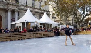 Avignon : venez glisser sur la patinoire de la place de l'Horloge