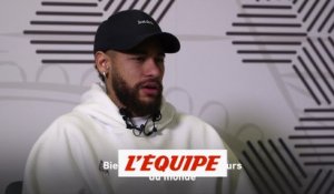 Neymar «Le Ballon d'Or, ça vient tout seul... ou pas» - Foot - Interview