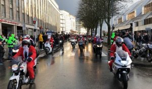 À Brest, un défilé de 200 Pères Noël à moto