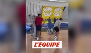Cristiano Ronaldo donne une leçon de saut à Novak Djokovic - Foot - Tennis - WTF