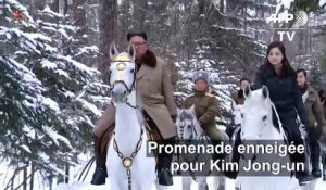 Nouvelles images de Kim Jong-un sur un cheval blanc dans un paysage enneigé