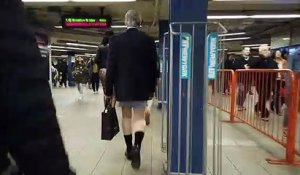 19ème édition du "No Pants Subway Ride" dans le métro de New York