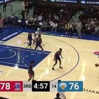 Le contre de volleyeur de Kenny Wooten
