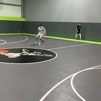 De la passe au dunk, cet enchaînement est incroyable