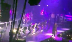 Fally Ipupa rend hommage à Dj Arafat à Bercy