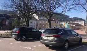 Saint-Dié-des-Vosges : quelques voitures mais peu de piéton au deuxième jour du confinement
