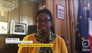 Vacances : "Il est important de ne pas aller disséminer le virus ailleurs", affirme Sibeth Ndiaye