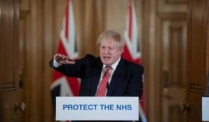 Boris Johnson, testé positif au coronavirus, est hospitalisé pour des examens