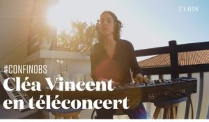 Téléconcert : Cléa Vincent reprend Paradis, en plein coucher de soleil sur sa terrasse