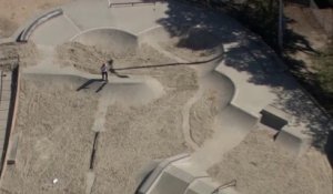 Confinement: la ville de San Clemente aux États-Unis a rempli un skatepark avec 37 tonnes de sable pour décourager les skateurs