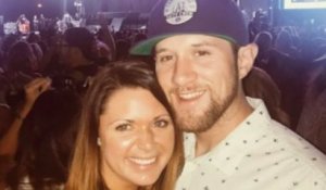Deux ans après la tuerie de Las Vegas, elle épouse l'homme qui lui avait sauvé la vie