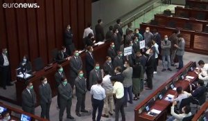 Hong Kong : nouvelles tensions au Parlement