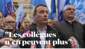 Les policiers manifestent sur les Champs-Elysées à l'appel de plusieurs syndicats