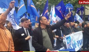 À Paris, des policiers manifestent contre le manque de soutien dont ils s’estiment victimes