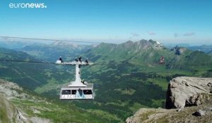 Quatre funambules font le show au Glacier 3000