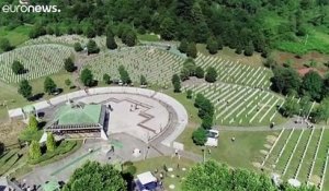 Les musulmans de Bosnie commémorent le génocide de Srebrenica