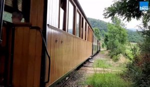 Traversez les gorges du Doux avec un vieux chemin de fer plein de charme, le train de l'Ardèche