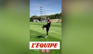 La pépite de Neymar sur coup franc - Foot - WTF