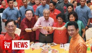 PM, Cabinet ministers attend CNY open house