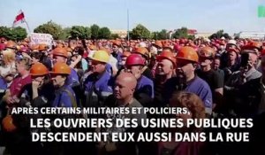 En Biélorussie, les ouvriers descendent à leur tour dans la rue pour exiger la fin de la répression