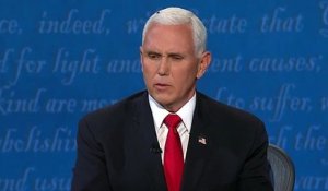 Débat entre Mike Pence et Kamala Harris: Une mouche se pose sur la tête du vice-président américain et provoque l'hilarité sur les réseaux sociaux - VIDEO
