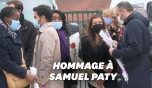 À Conflans-Sainte-Honorine, élèves et riverains rendent hommage à "Monsieur Paty"