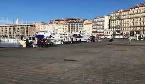 Marseille : Le Vieux port au premier jour du confinement