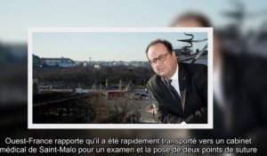 François Hollande chute sur un bateau _ deux points de suture