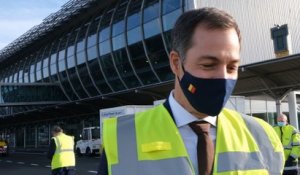 Alexander De Croo vient se rendre compte à l'aéroport de la situation "dramatique" du secteur
