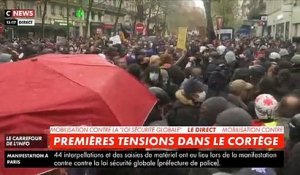 Loi Sécurité Globale : Premiers incidents à Paris le samedi 12 décembre avec des charges des forces l'ordre contre des black bloc en cours de formation