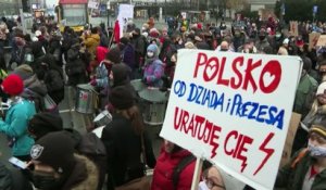 Nouvelle manifestation en Pologne pour l'avortement et contre le gouvernement