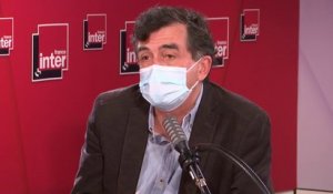 Arnaud Fontanet : "Dans des moments où la circulation du virus est active", les bars et les restaurants sont "des lieux vraiment à risque"