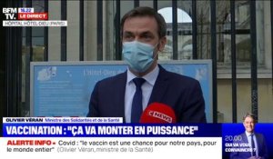 Olivier Véran se prononce contre des "grands stades dans lesquels des milliers de personnes viendraient faire la queue en plein hiver" pour se faire vacciner