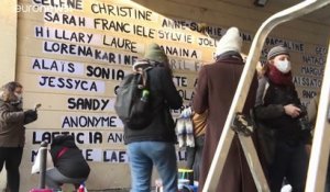 Féminicides : à Paris, des militantes dressent un "mémorial" pour les victimes de 2020