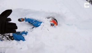 Son fils se retrouve coincé sous la neige après une chute en snowboard