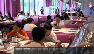 Chine : dans le restaurant du futur, des robots cuisinent et servent les clients